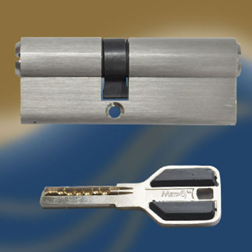 Цилиндровый механизм перфоключ-перфоключ со смещенным центром C70 30/40 МТР