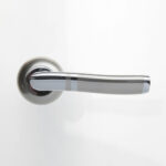 Алюминиевая дверная ручка ORLANDO MANIGLIE A01 ORLANDO